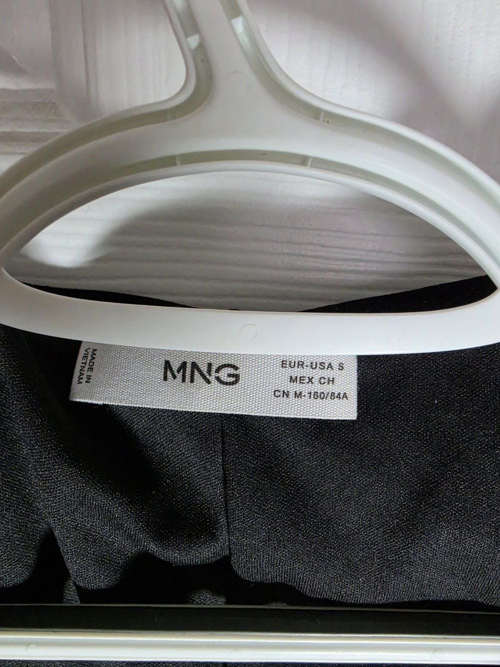 MNG Black Velvet V-Neck Bodysuit Size Small - Picture 2 of 6
